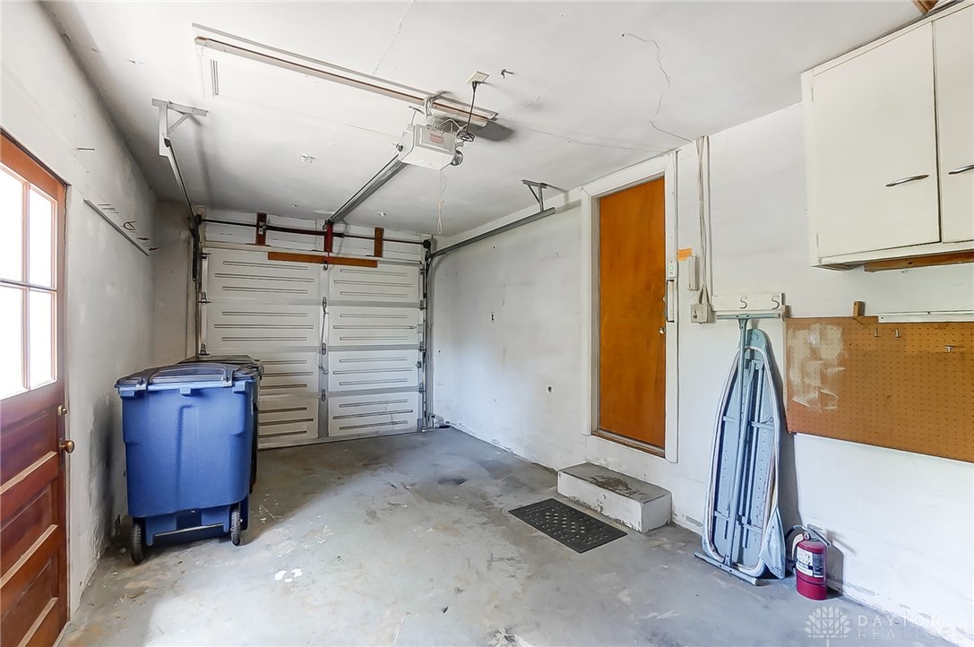 726 Devonshire Road Dayton, OH 45419 - Photo 35 of 40