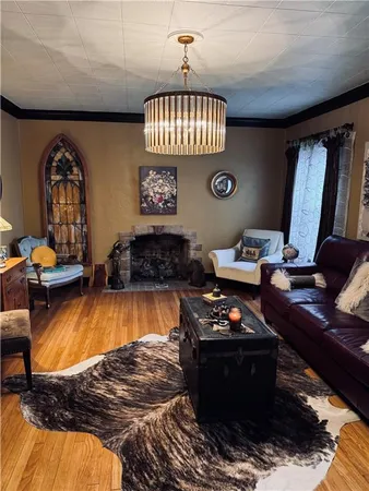 $259,000 | 3921 Sunrise Drive, Kansas City, MO 64123