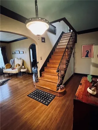 $259,000 | 3921 Sunrise Drive, Kansas City, MO 64123