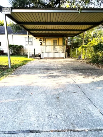 a view of swimming pool with yard
