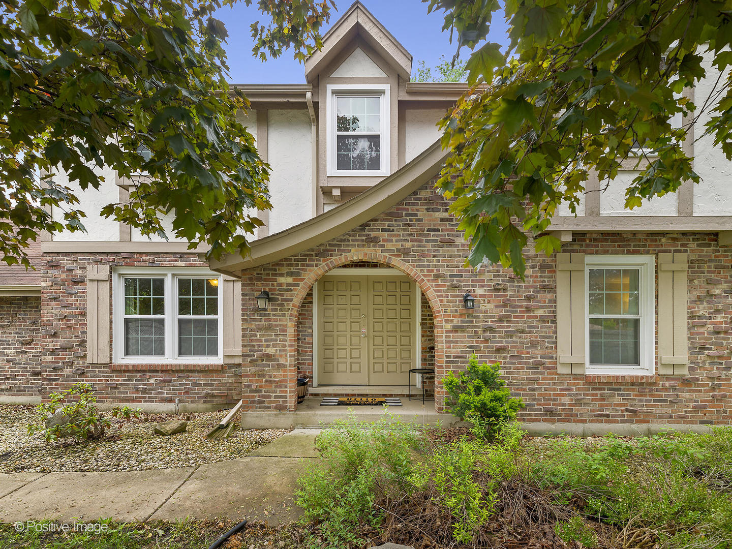800 West Roosevelt Road Wheaton, IL 60187 - Photo 1 of 28 front view of a house with a yard