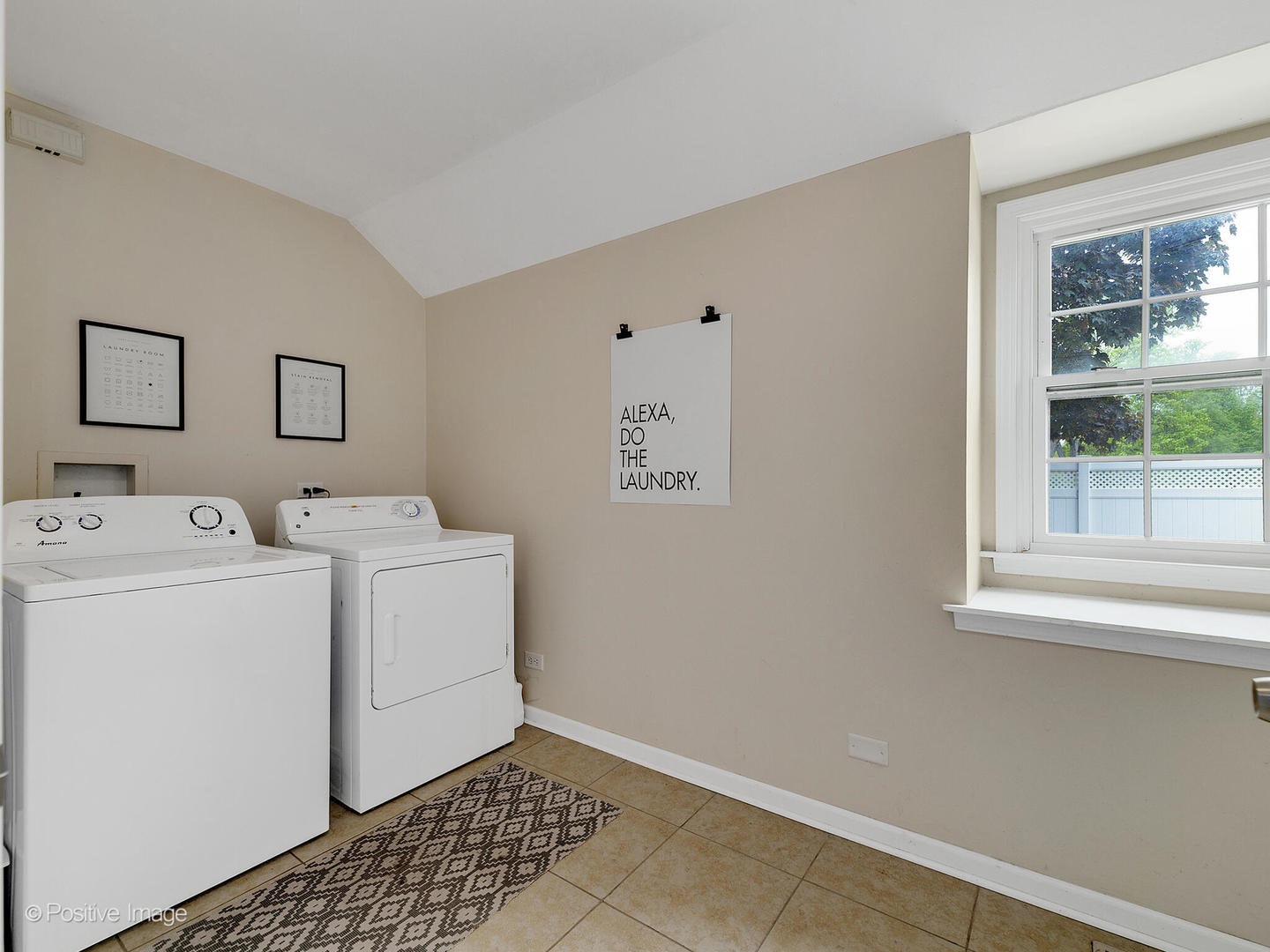 800 West Roosevelt Road Wheaton, IL 60187 - Photo 16 of 28 a utility room with dryer and washer