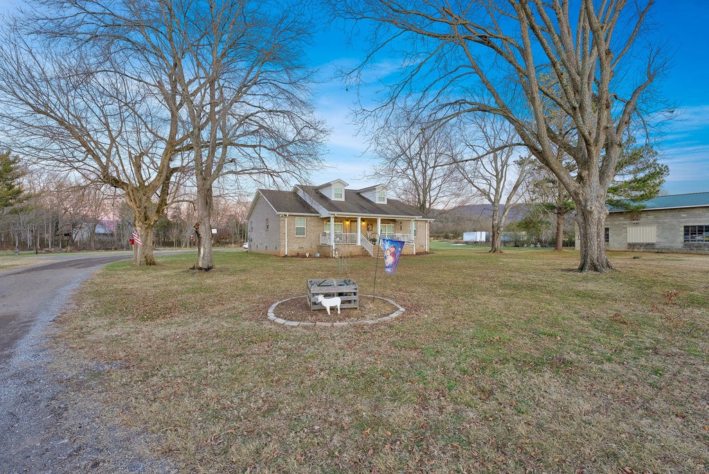 3261 Highway 41 Pelham, TN 37366 - Photo 2 of 36