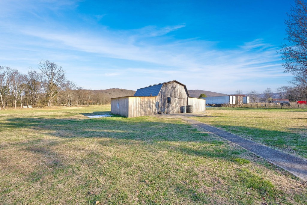 3261 Highway 41 Pelham, TN 37366 - Photo 32 of 36