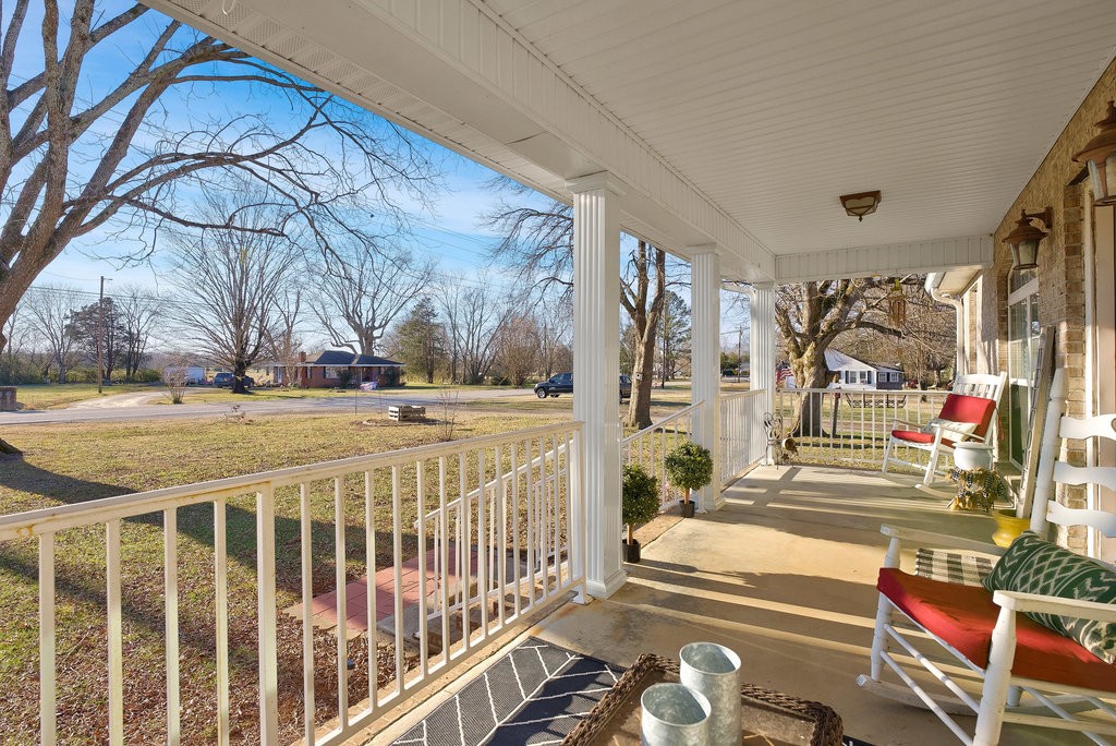 3261 Highway 41 Pelham, TN 37366 - Photo 4 of 36