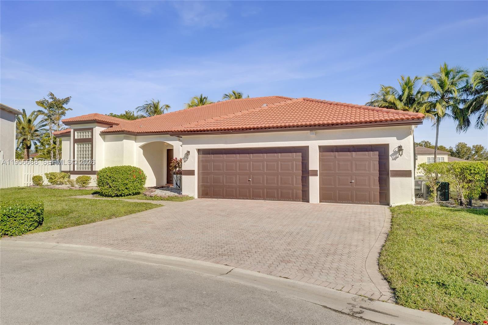14621 Southwest 35th Street Miramar, FL 33027 - Photo 4 of 40