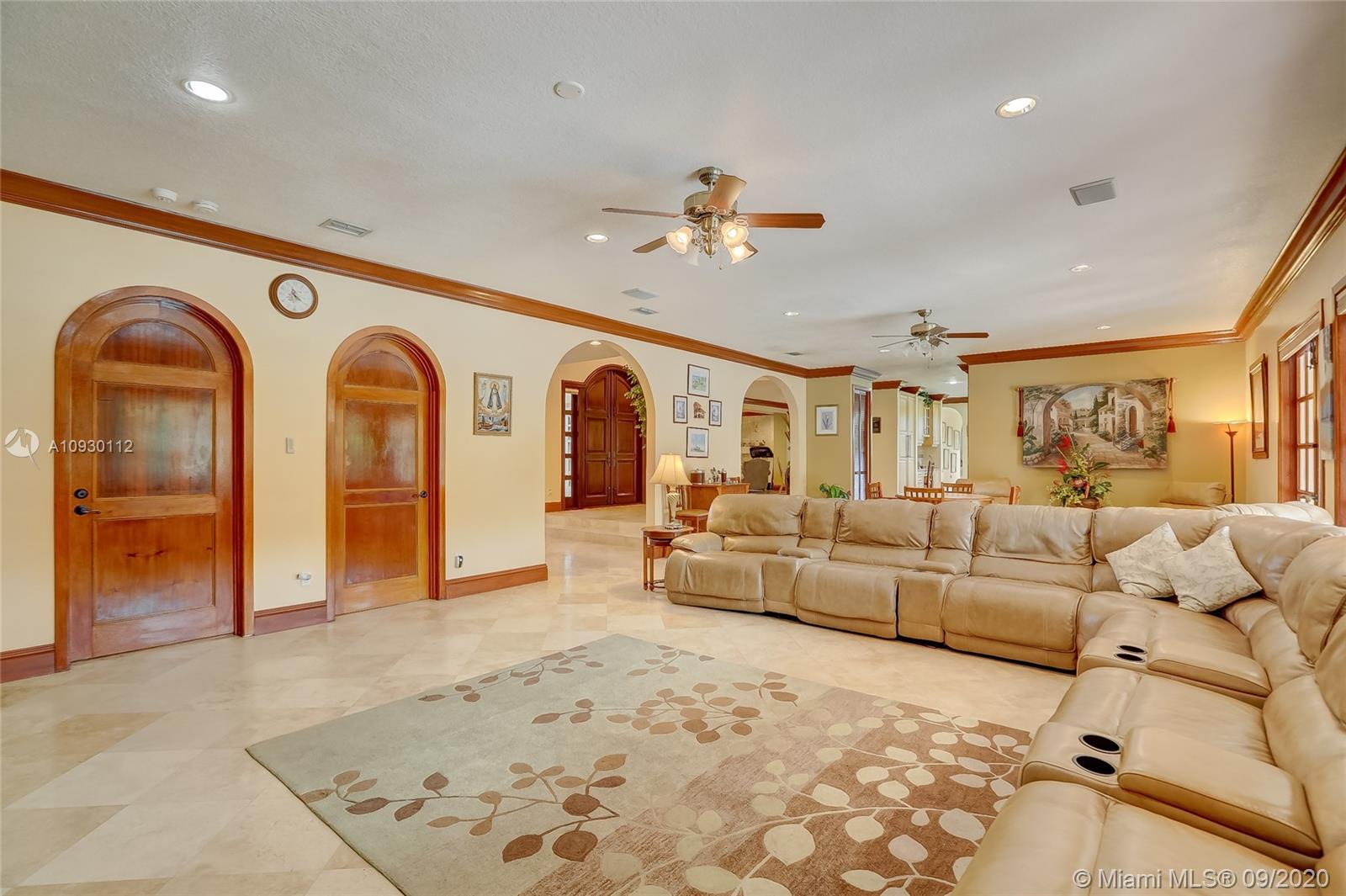5700 Southwest 198th Terrace Southwest Ranches, FL 33332 - Photo 13 of 96 Gallery Image 13