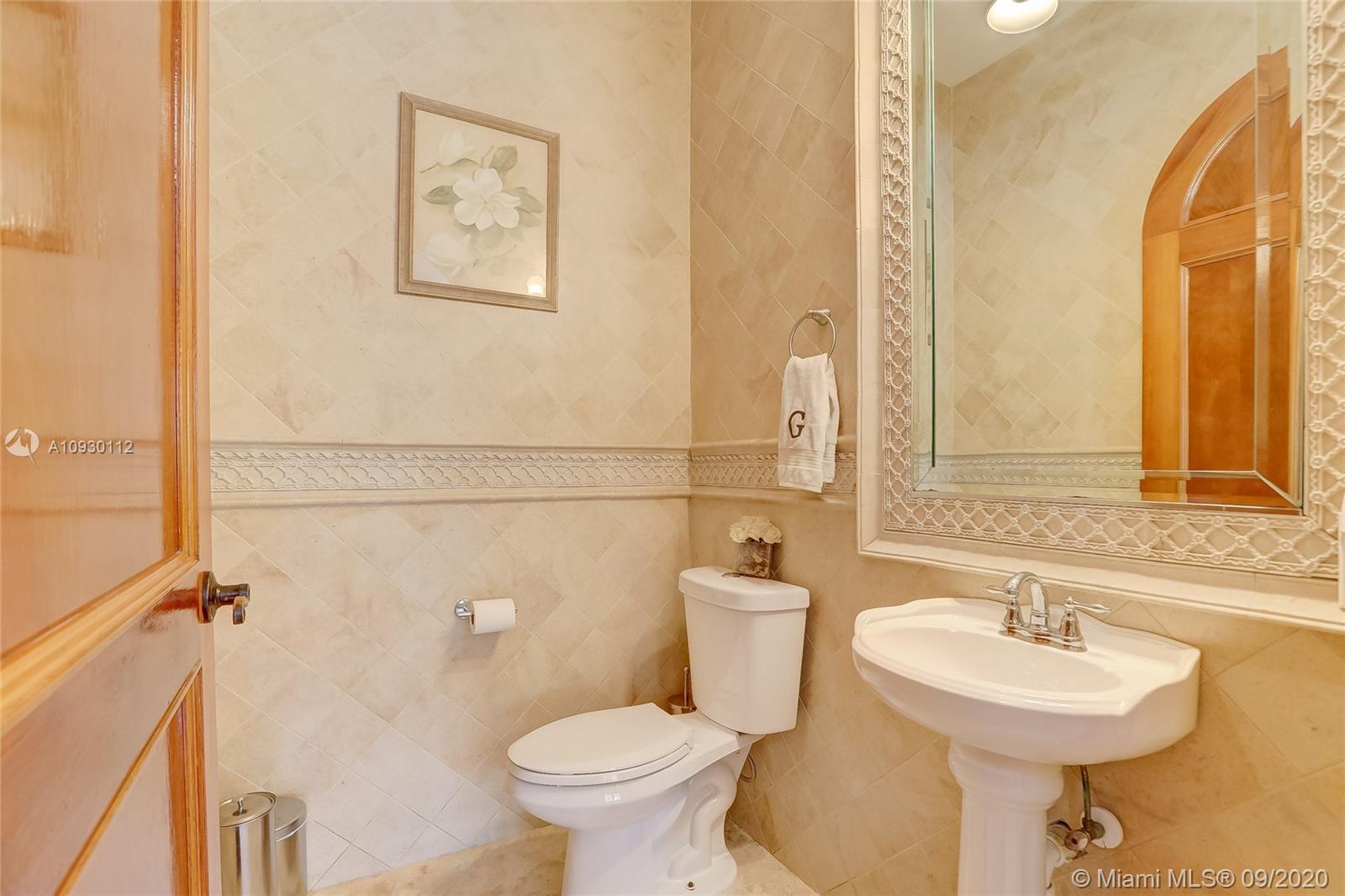 5700 Southwest 198th Terrace Southwest Ranches, FL 33332 - Photo 14 of 96 Gallery Image 14