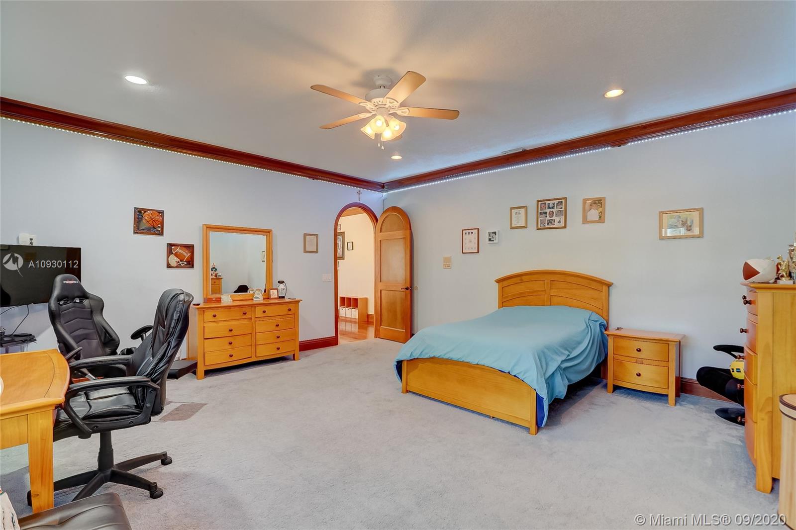 5700 Southwest 198th Terrace Southwest Ranches, FL 33332 - Photo 43 of 96 Gallery Image 43