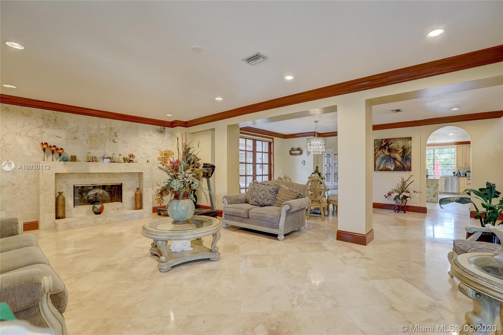 5700 Southwest 198th Terrace Southwest Ranches, FL 33332 - Photo 7 of 96 Gallery Image 7
