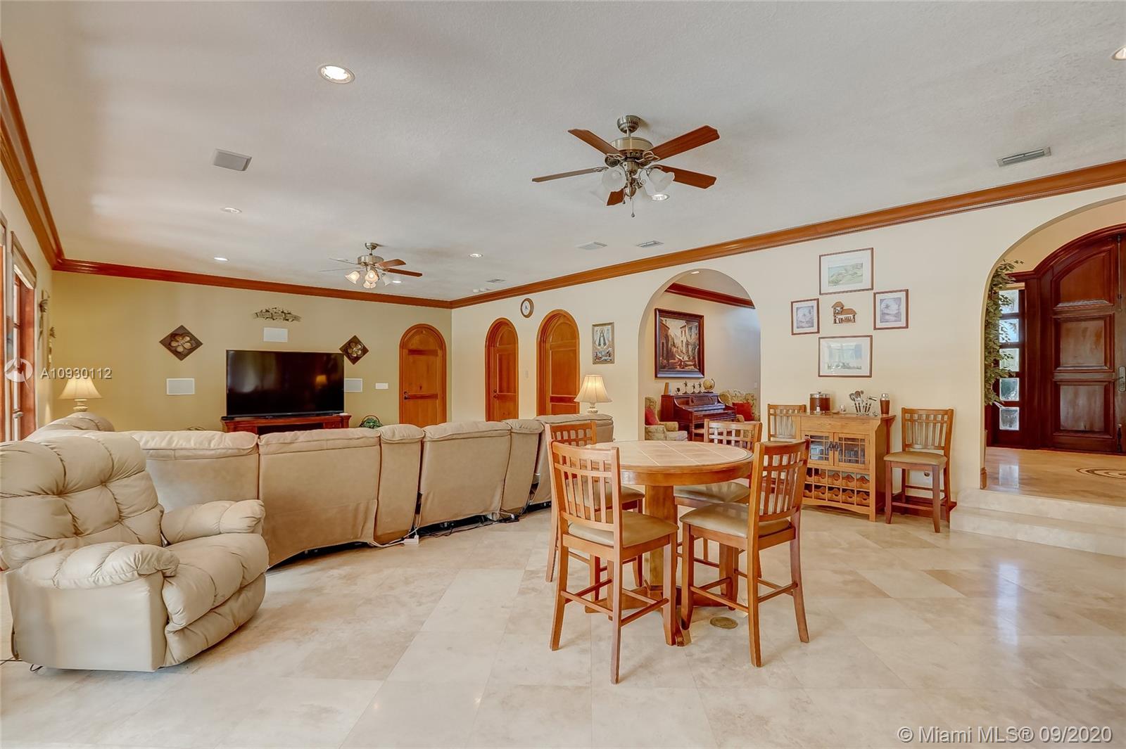 5700 Southwest 198th Terrace Southwest Ranches, FL 33332 - Photo 9 of 96 Gallery Image 9