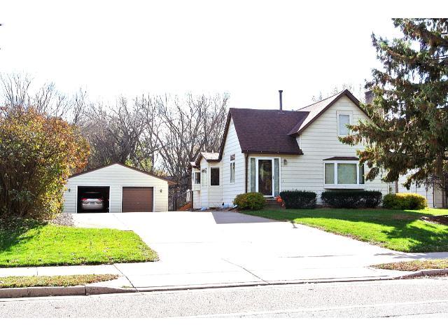 324 County B Road West Roseville, MN 55113 - Photo 1 of 1 Gallery Image 1