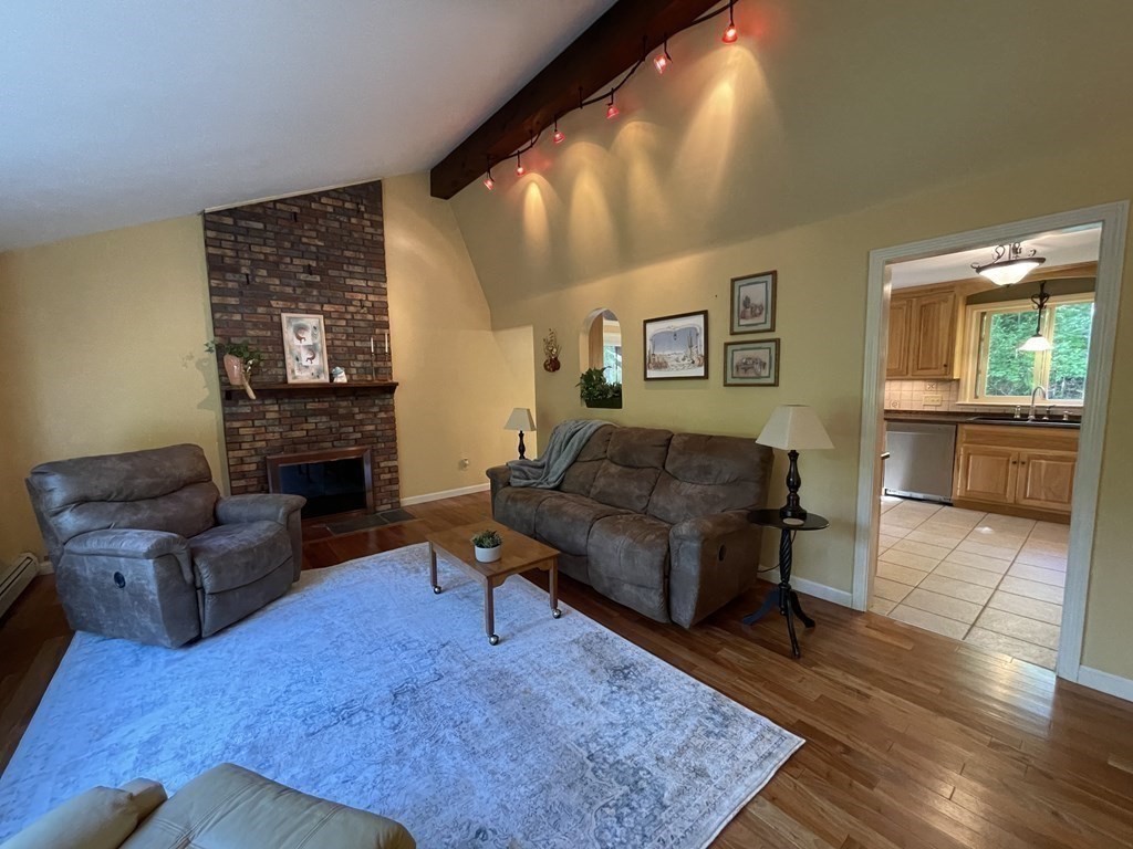 613 Mendon Road Northbridge, MA 01534 - Photo 10 of 42 Gallery Image 10