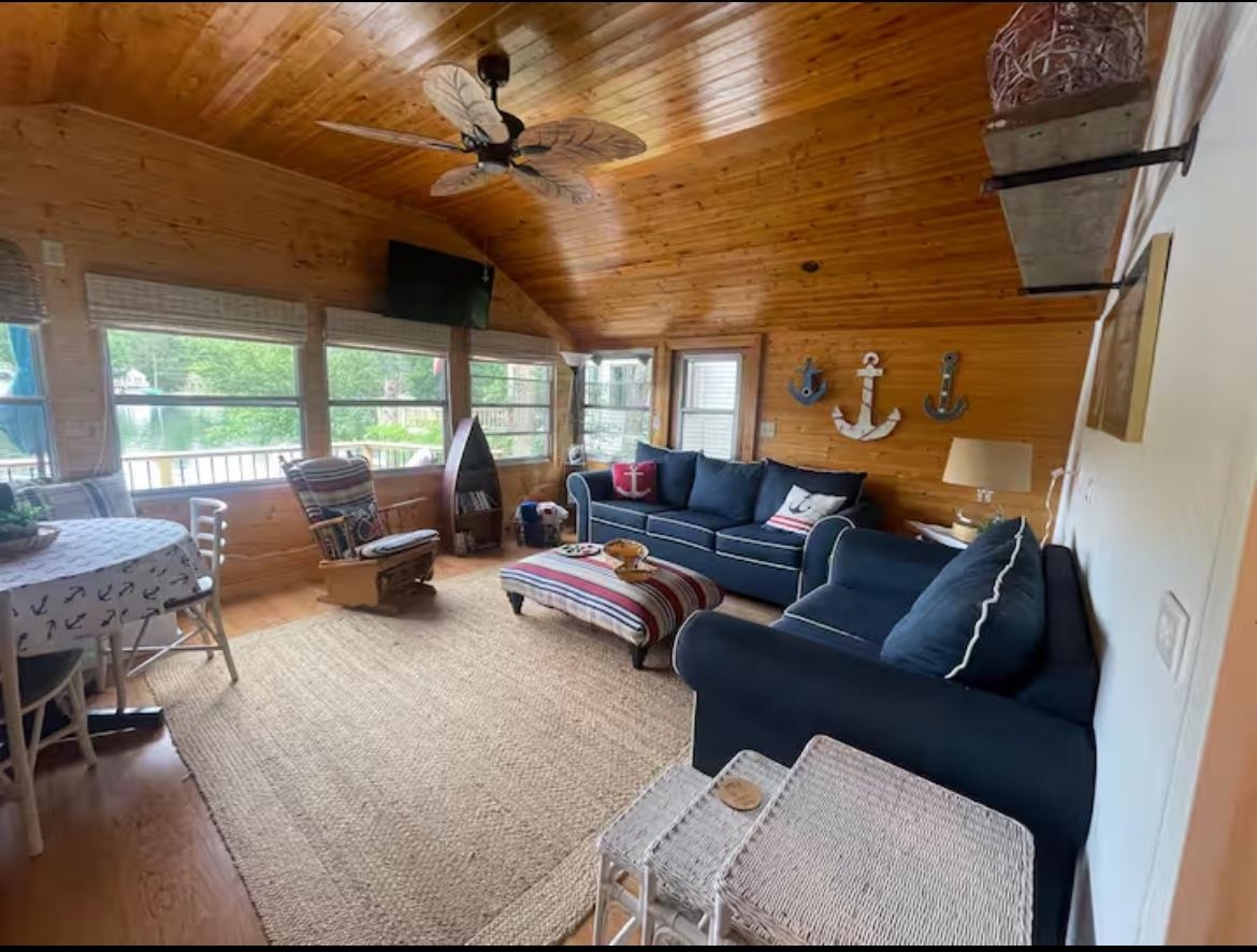 243 Arbor Road Lake, MI 48632 - Photo 3 of 19