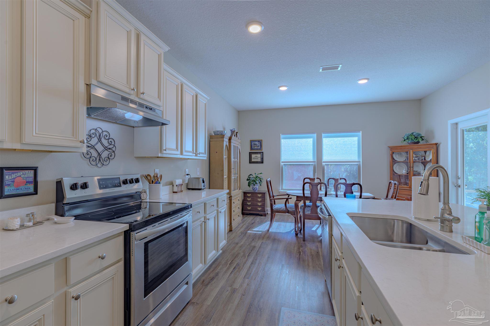 7636 Burnside Loop Pensacola, FL 32526 - Photo 15 of 40