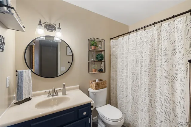 $400,000 | 7324 Spring Mountain Drive, Manlius, NY 13057