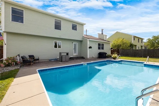 $400,000 | 7324 Spring Mountain Drive, Manlius, NY 13057