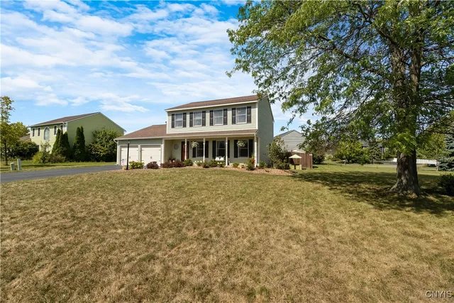 $400,000 | 7324 Spring Mountain Drive, Manlius, NY 13057