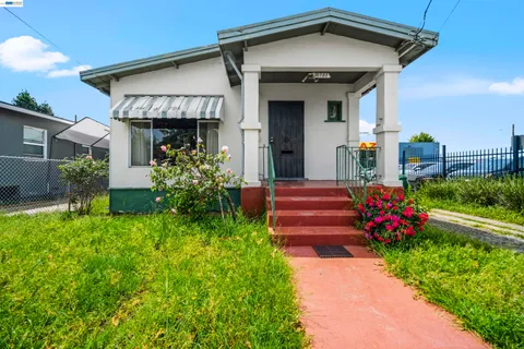 $299,000 | 10737 Pearmain Street, Oakland, CA 94603