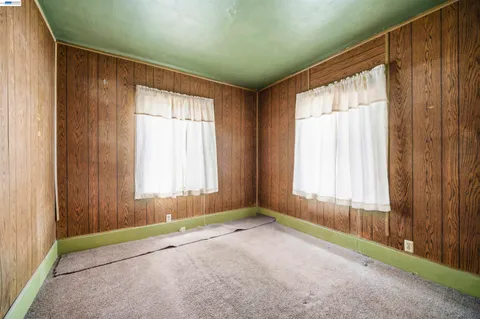 $299,000 | 10737 Pearmain Street, Oakland, CA 94603