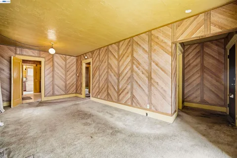 $299,000 | 10737 Pearmain Street, Oakland, CA 94603