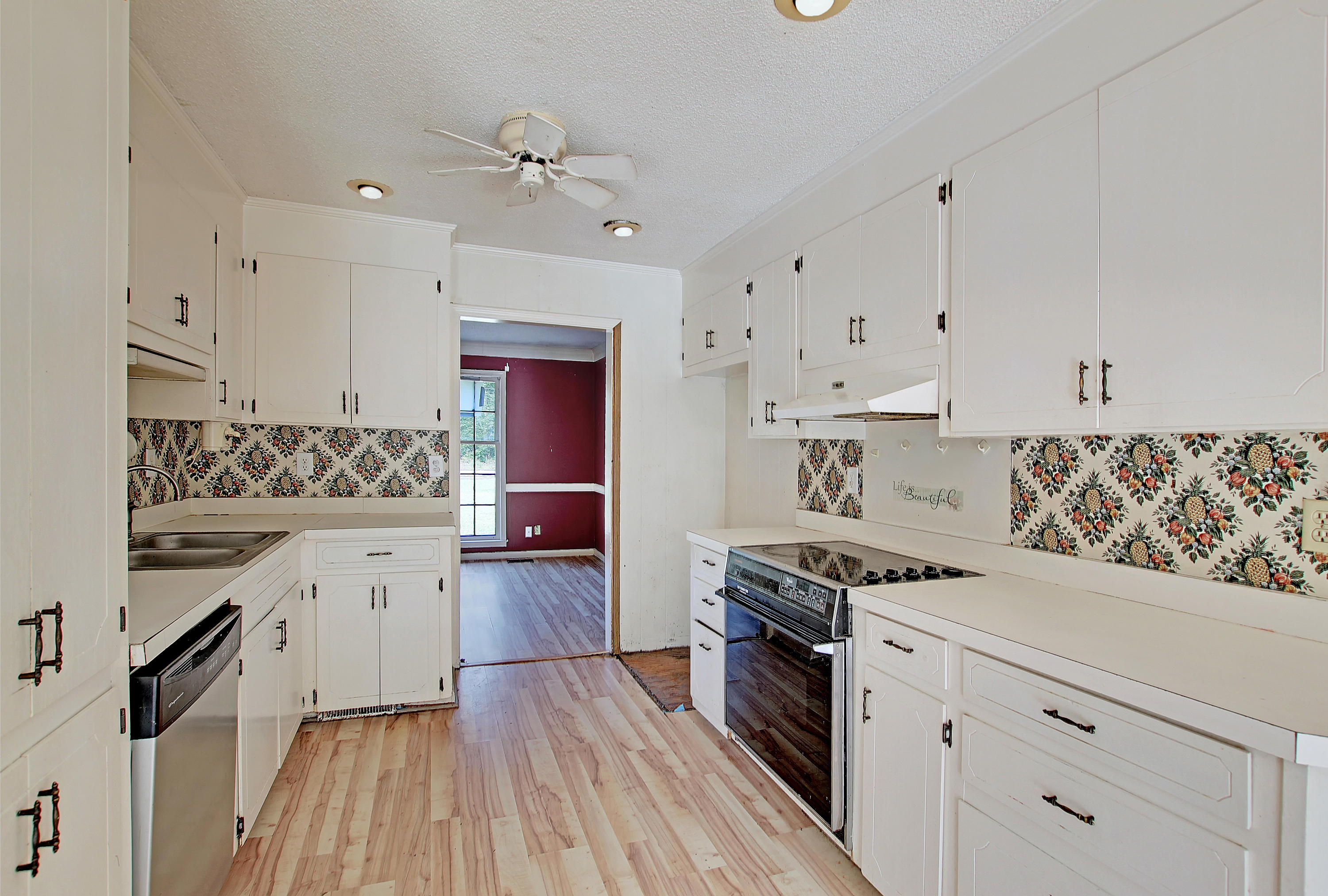 1867 Academy Road Walterboro, SC 29488 - Photo 3 of 28 IMG_3766_IMG_3773 copy