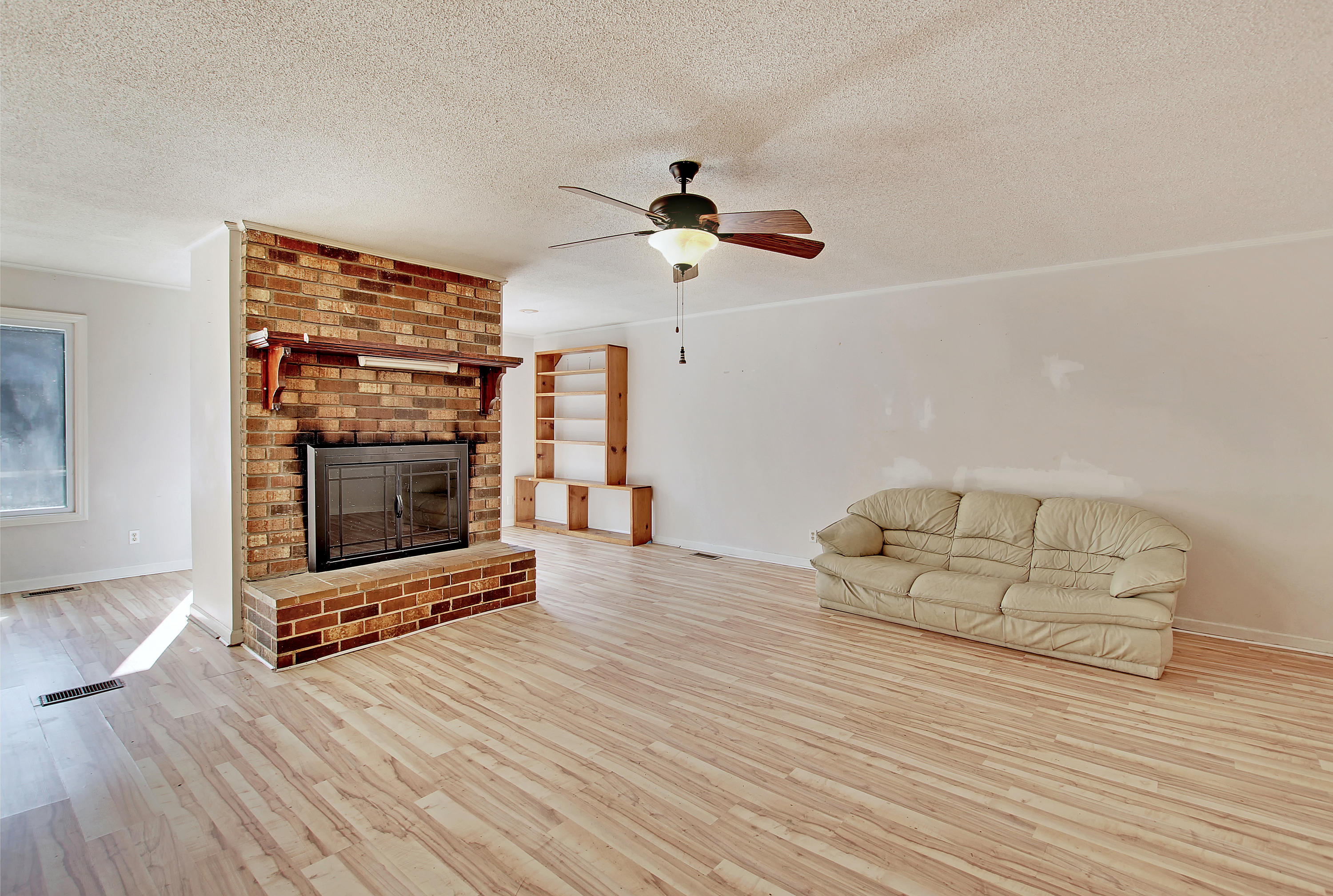 1867 Academy Road Walterboro, SC 29488 - Photo 10 of 28 IMG_3870_IMG_3877 copy