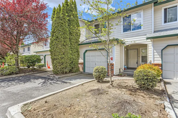 $460,000 | 1131 115th Street Southwest, Unit J3, Everett, WA 98204