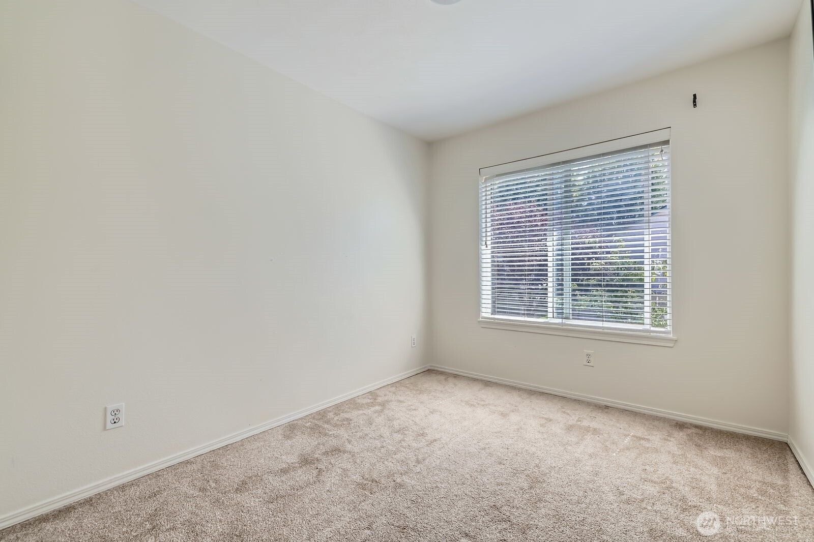 1131 115th Street Southwest, Unit J3 Everett, WA 98204 - Photo 9 of 11