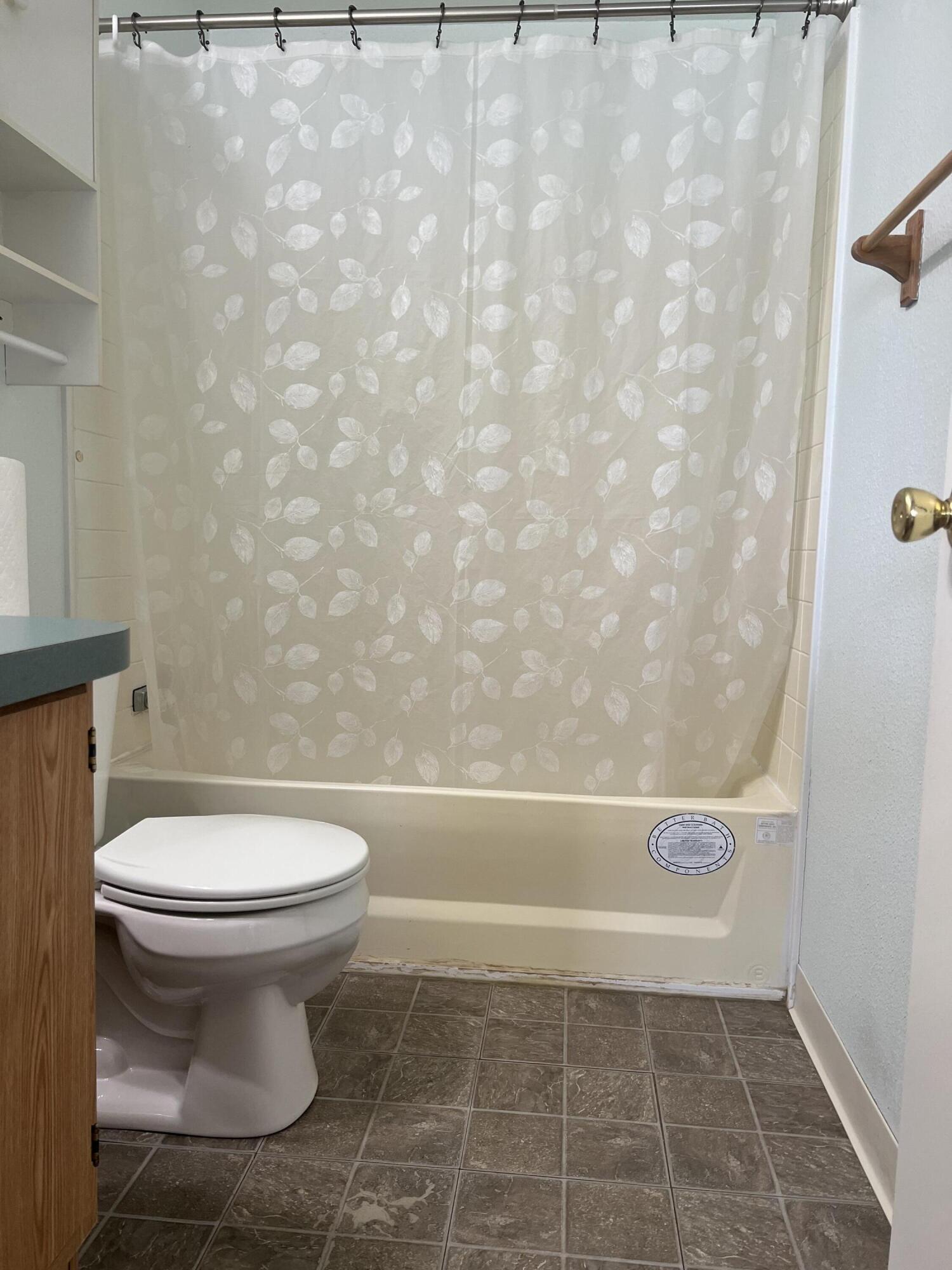 6850 Downing Road, Unit 25 Central Point, OR 97502 - Photo 24 of 27