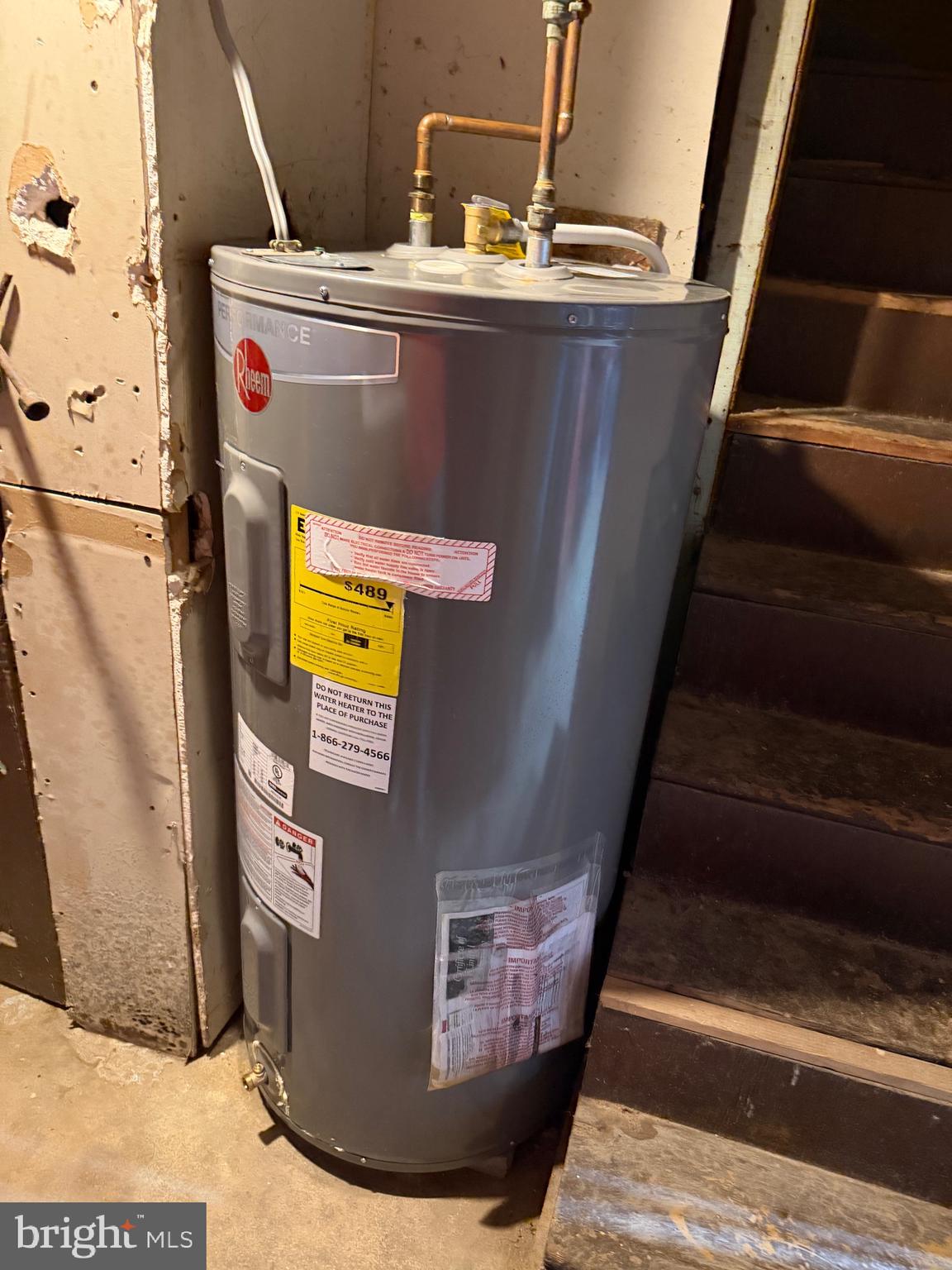546 Poplar Street Lancaster, PA 17603 - Photo 24 of 26 Water heater 2