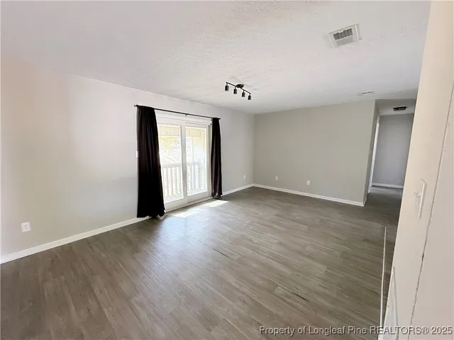 $1,095 | 4085 Professional Drive, Hope Mills, NC 28348