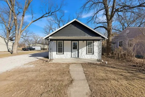 $164,000 | 733 South Pecan Street, Ottawa, KS 66067
