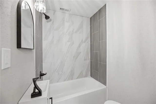 $172,500 | 733 South Pecan Street, Ottawa, KS 66067