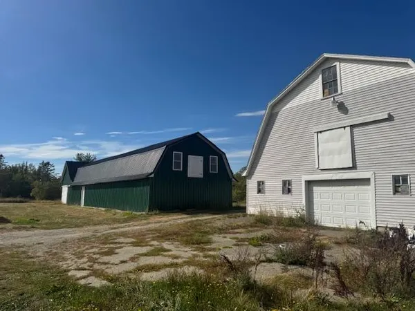 $499,000 | 2979 Hudson Road, Hudson, ME 04449