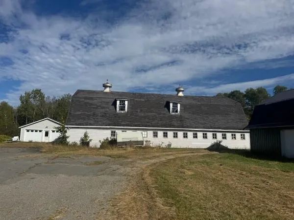 $499,000 | 2979 Hudson Road, Hudson, ME 04449