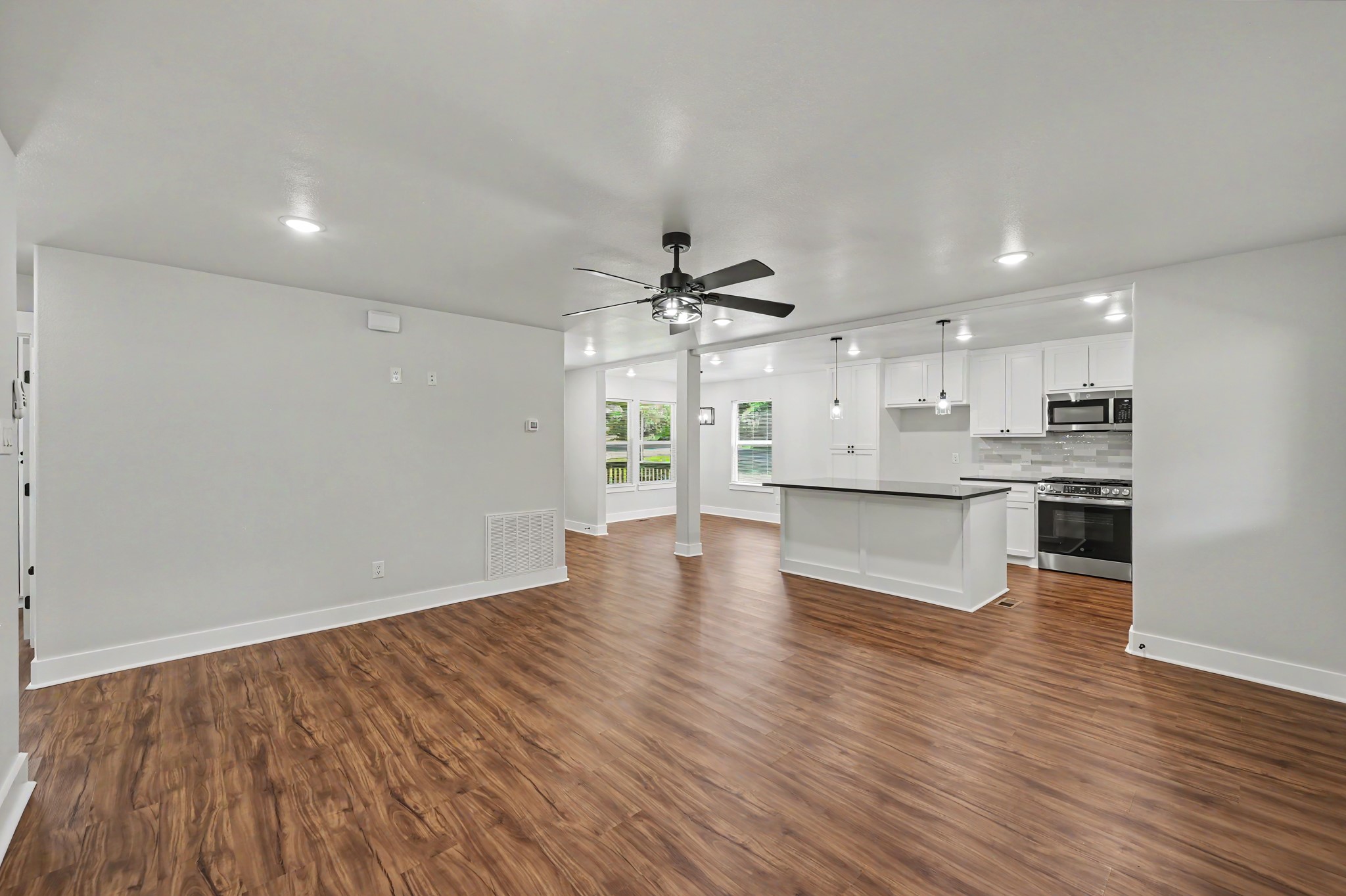 116 Sun City Lane Conroe, TX 77304 - Photo 13 of 39