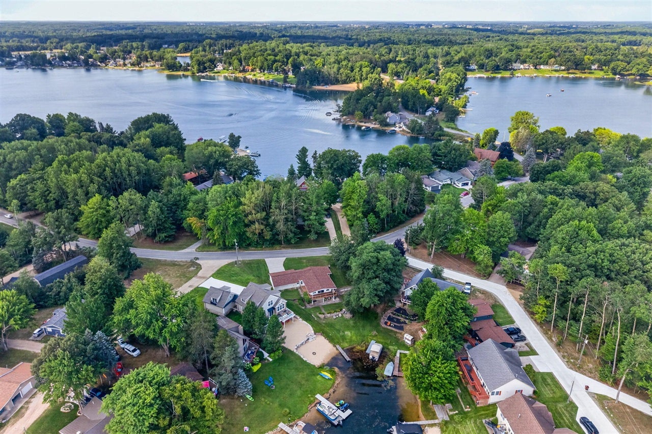 7788 West Royal Road Canadian Lakes, MI 49346 - Photo 56 of 59 Gallery Image 56