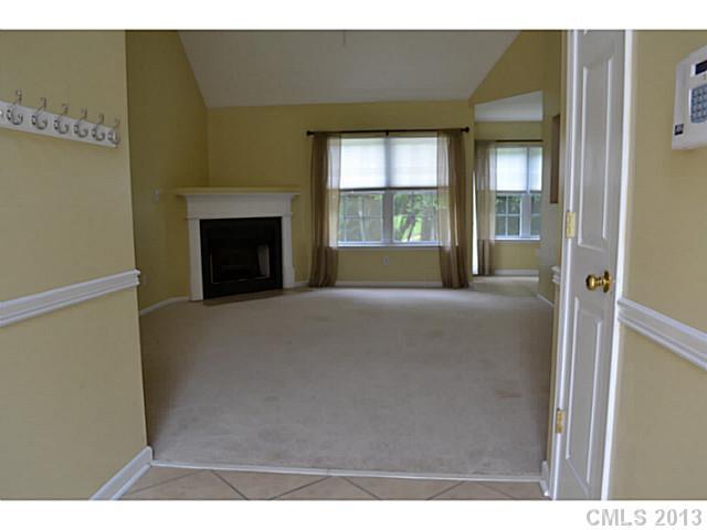 463 Fox Ridge Court Denver, NC 28037 - Photo 2 of 16