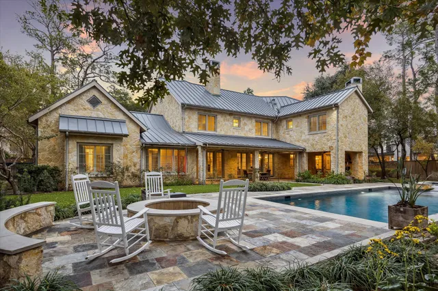 $4,950,000 | 7 Leisure Lane, Bunker Hill Village, TX 77024