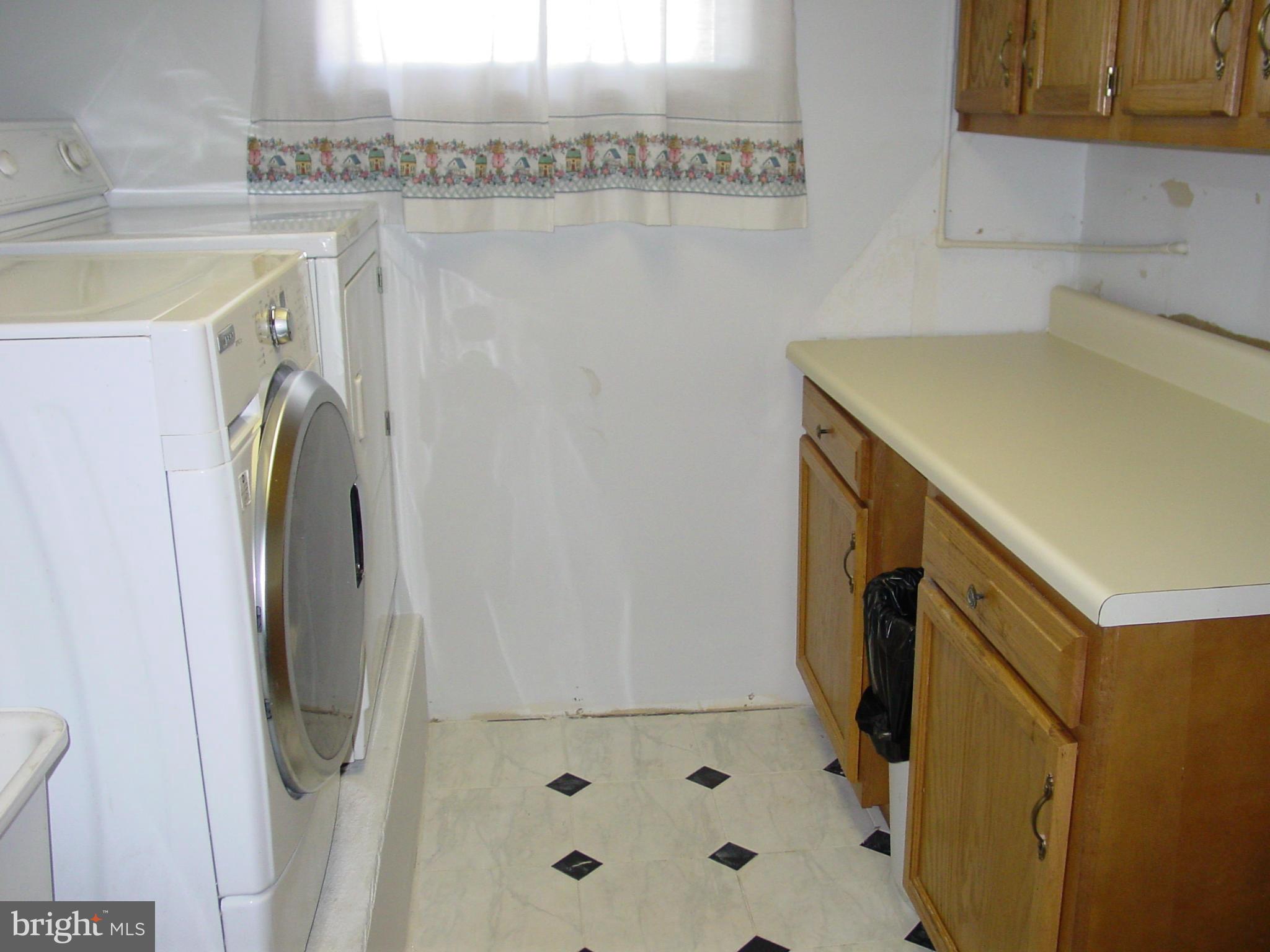 1850 Deer Park Road Finksburg, MD 21048 - Photo 14 of 28 Laundry Room