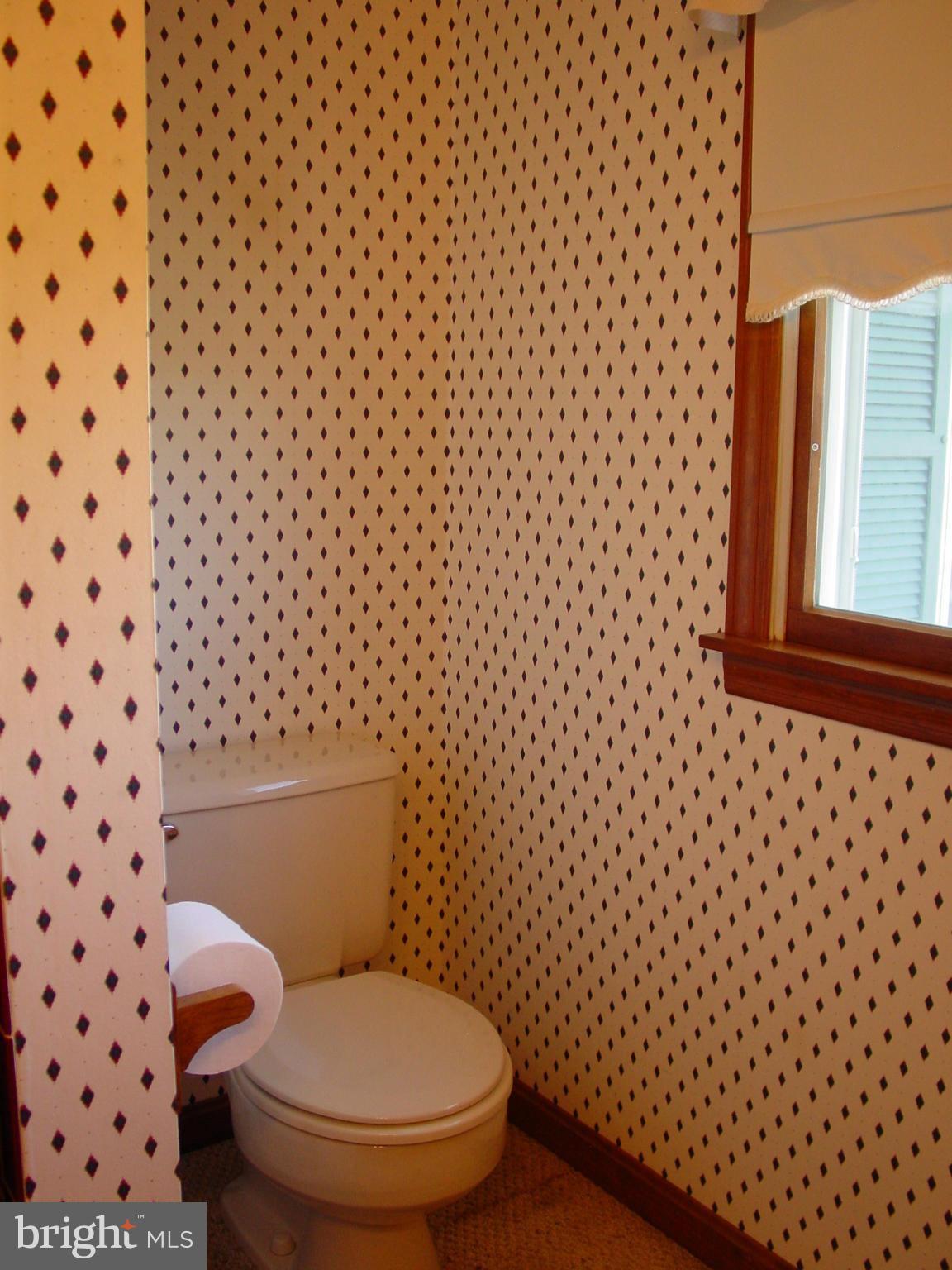 1850 Deer Park Road Finksburg, MD 21048 - Photo 15 of 28 Hall Bath