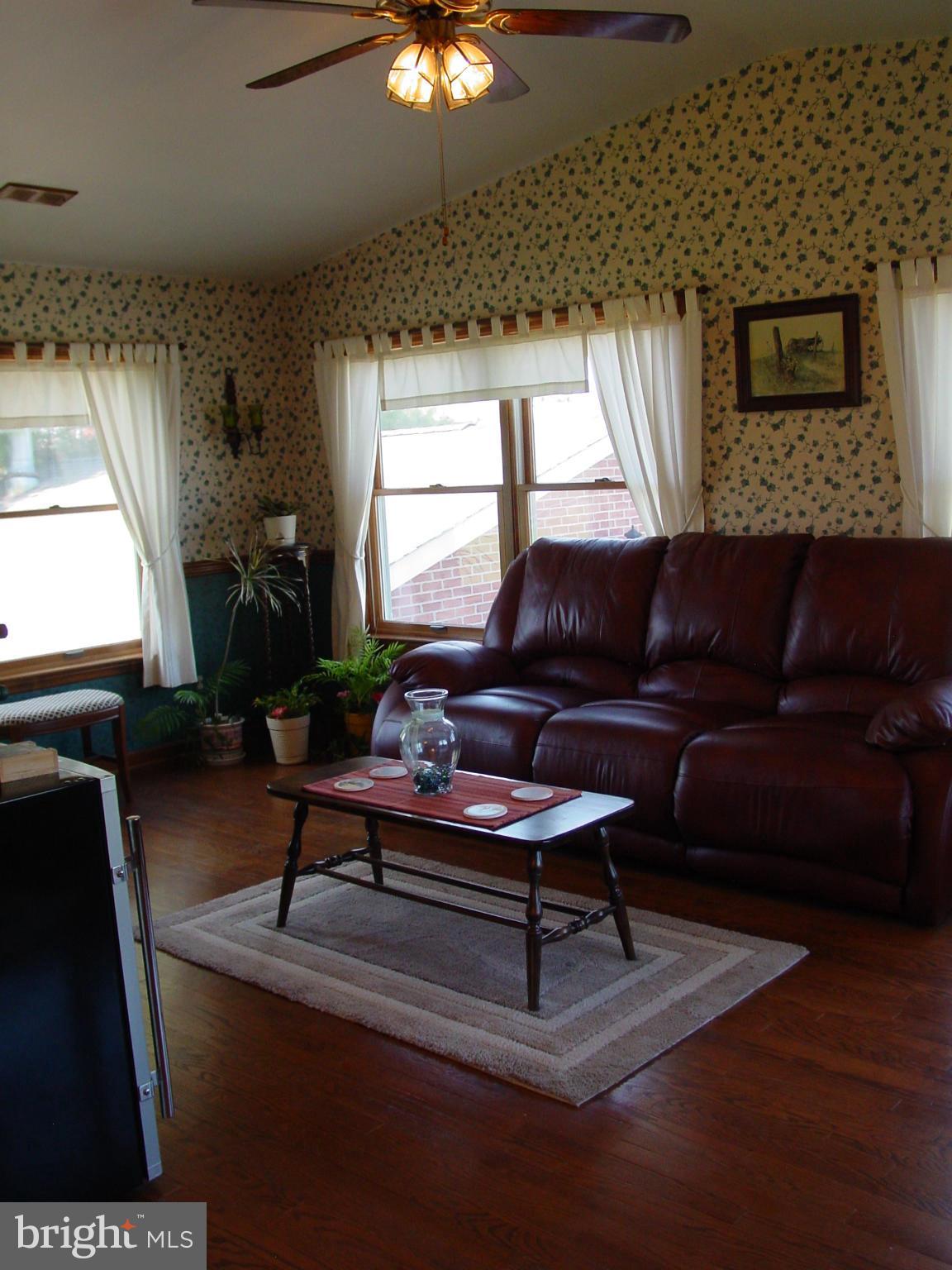 1850 Deer Park Road Finksburg, MD 21048 - Photo 10 of 28 Sun Room)