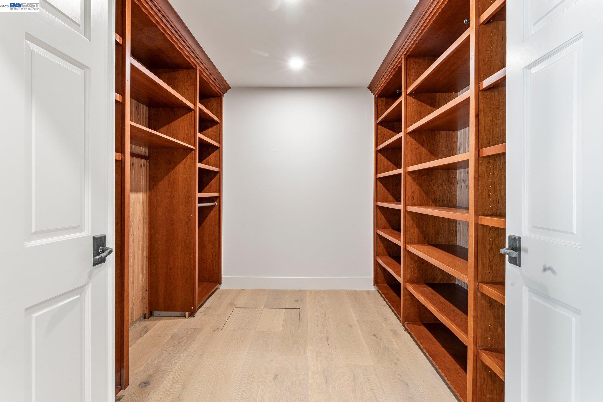 1080 Finley Road Pleasanton, CA 94588 - Photo 20 of 84 Gallery Image 20