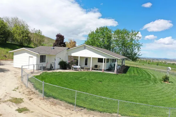 $1,100,000 | 3549 Ginny Lane, Emmett, ID 83617