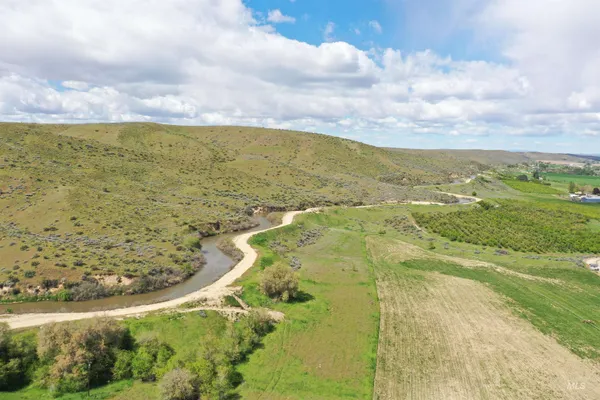 $1,100,000 | 3549 Ginny Lane, Emmett, ID 83617