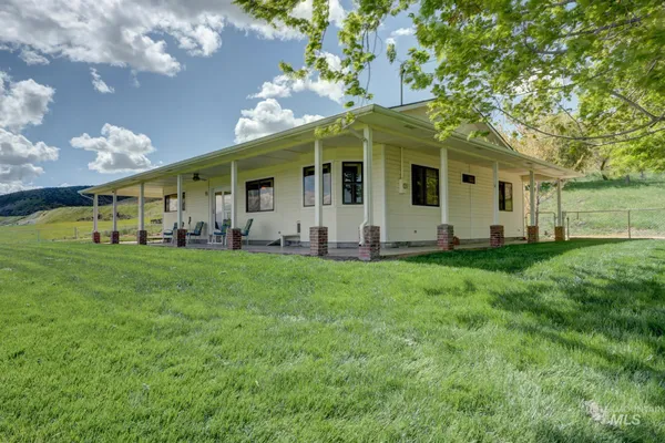$1,100,000 | 3549 Ginny Lane, Emmett, ID 83617
