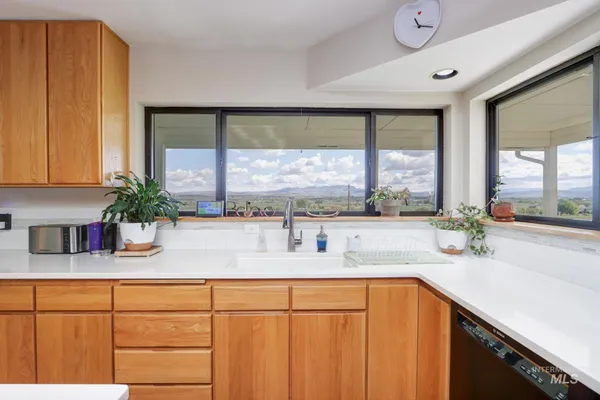 $1,100,000 | 3549 Ginny Lane, Emmett, ID 83617