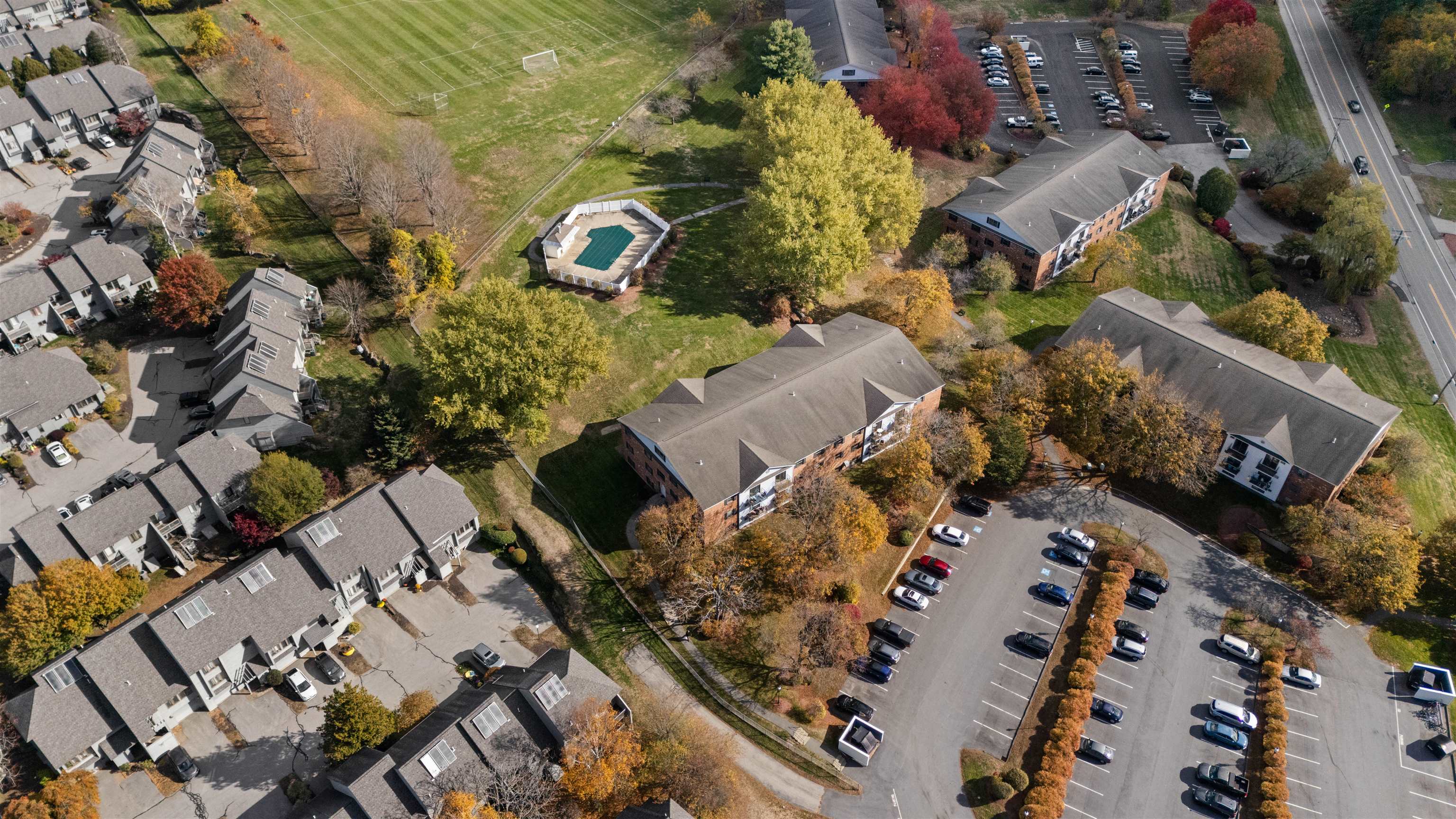 2 Bristol Court, Unit 352 Derry, NH 03038 - Photo 17 of 19