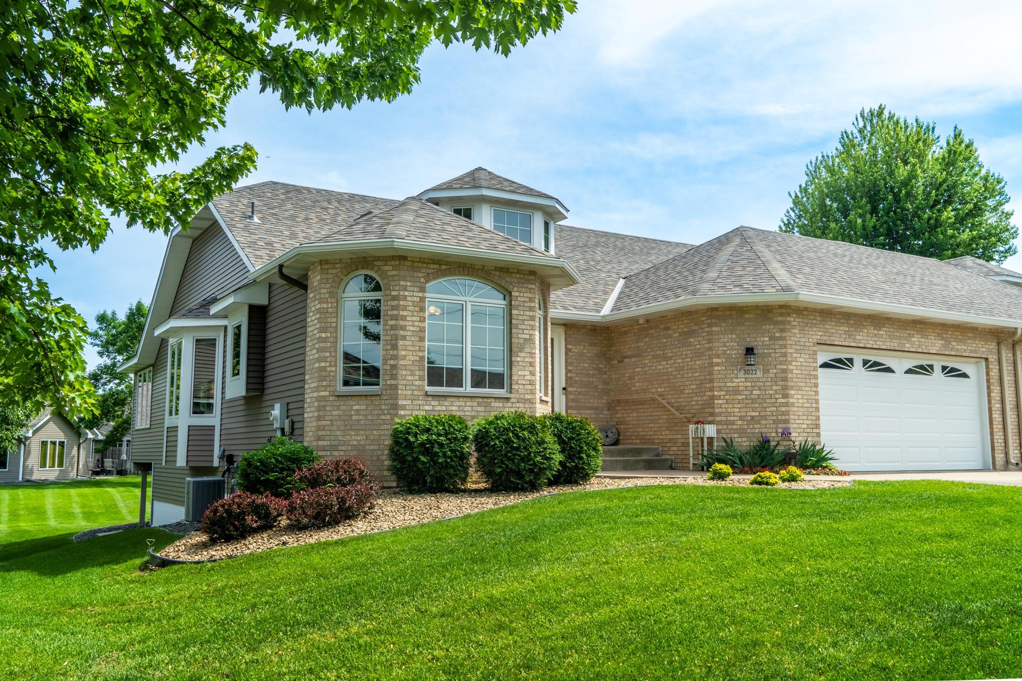 3022 Highpointe Curve Roseville, MN 55113 - Photo 1 of 38